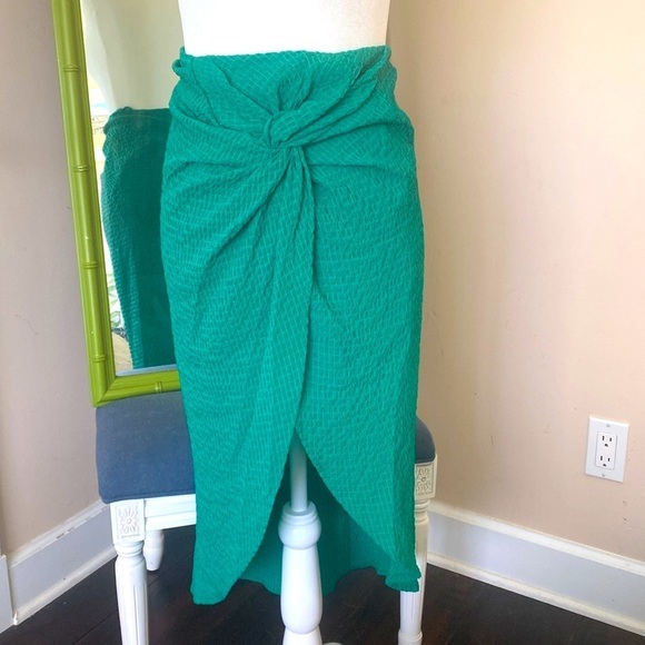 Lulu's Aesthetic Green Textured Knot-Front Midi Skirt Green Size S - Picture 2 of 5